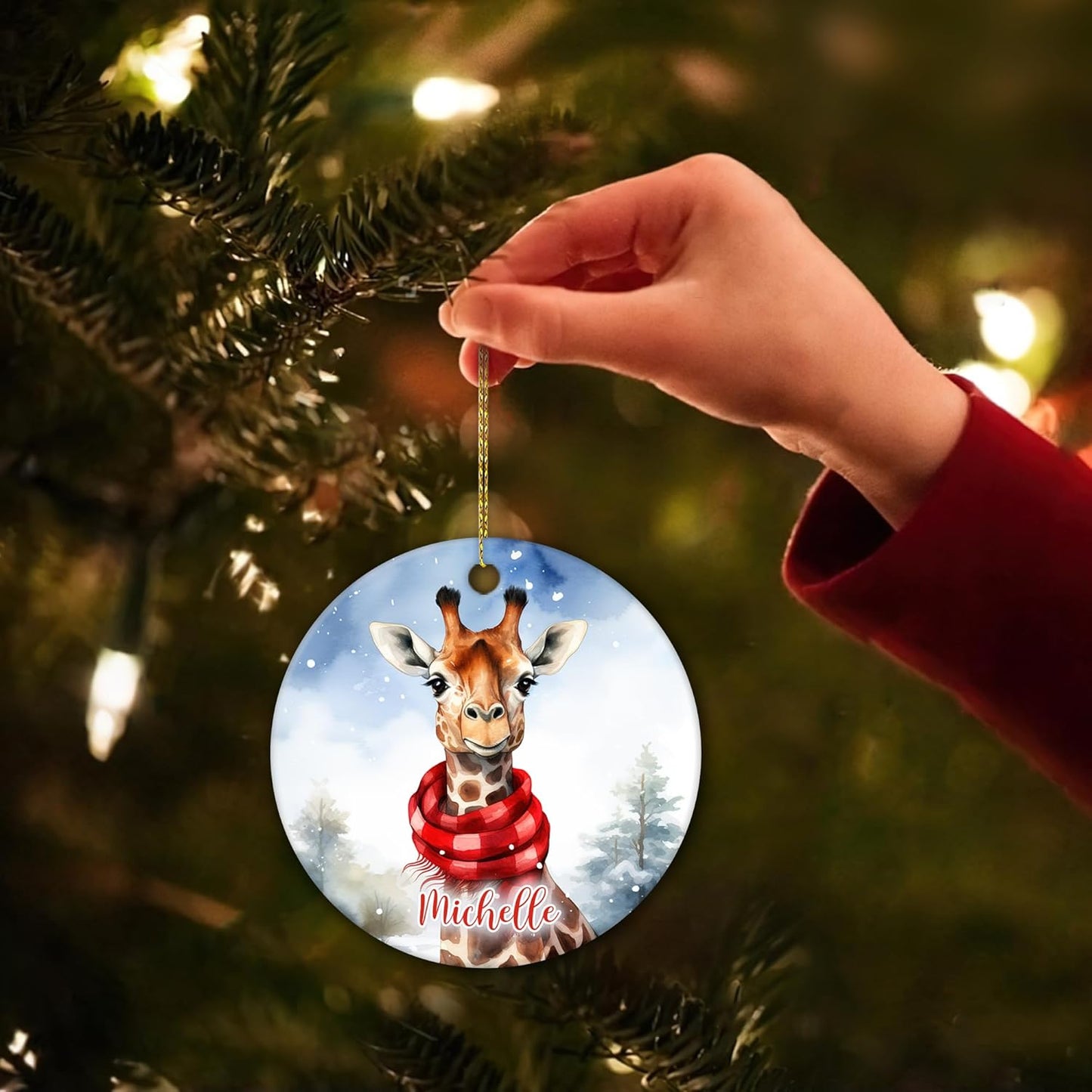 Giraffe in Scarf Winter Scene Ceramic Circle Ornament – Personalized Christmas Gift for Giraffe Lover, Animal Fan or Nature-Inspired Decor