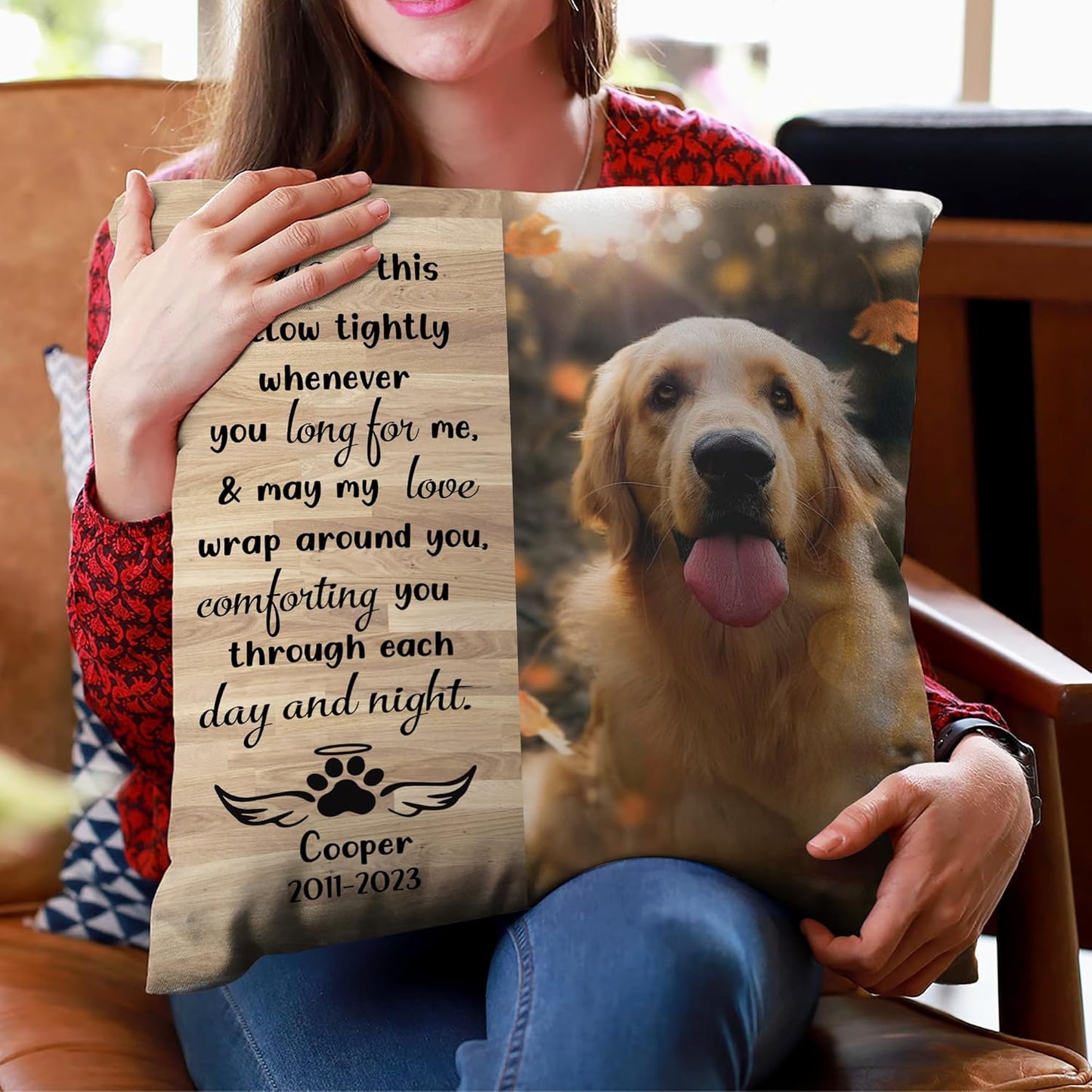 Woodgrain Pet Memorial Personalized Pillow with Insert – Custom Name Dog Remembrance Cushion – Healing Gift for Pet Loss and Comfort