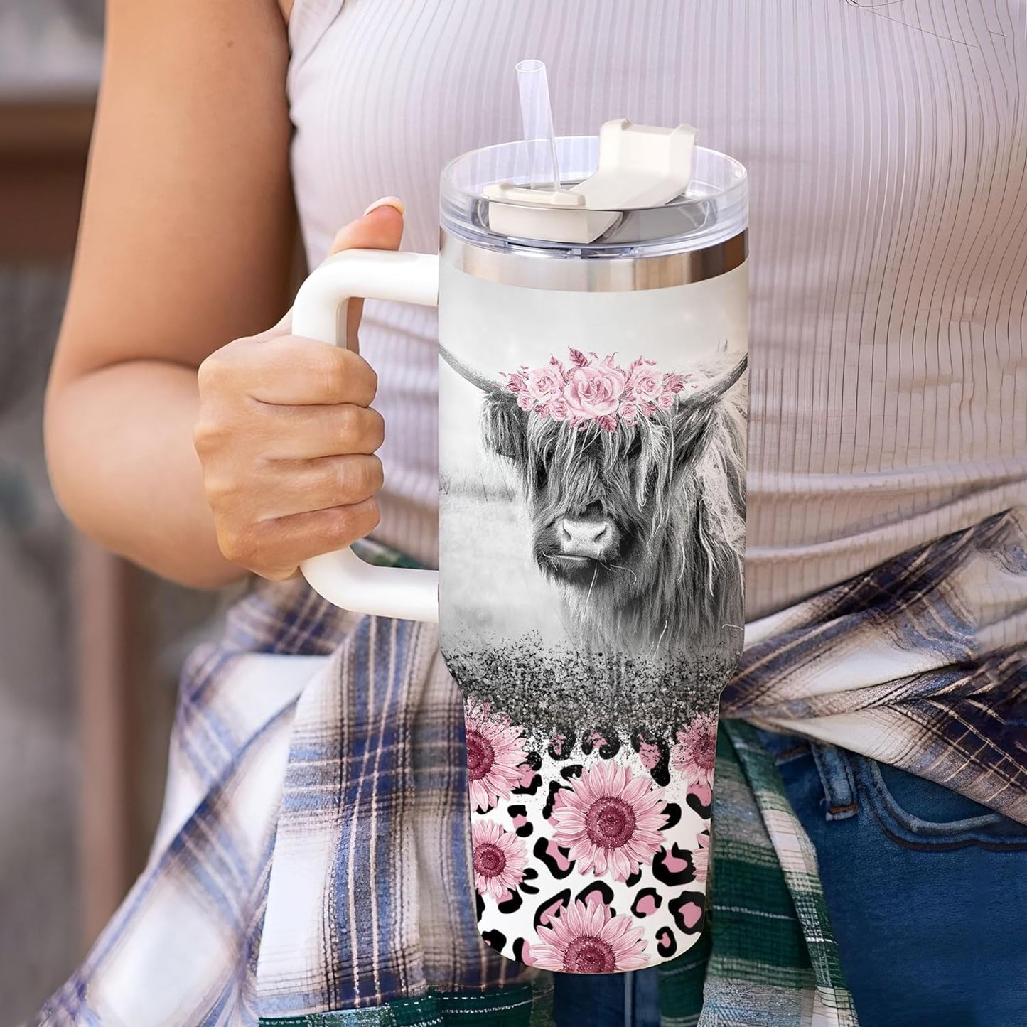 Highland Cow Floral Tumbler 40oz with Handle & Straw – Personalized Stainless Steel Travel Cup with Lid – Cute Farm Animal Gift for Women