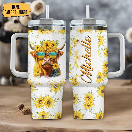 Highland Cow Tumbler 40oz with Handle & Straw – Personalized Stainless Steel Insulated Travel Cup with Lid – Fun Farm Gift for Cow Lovers