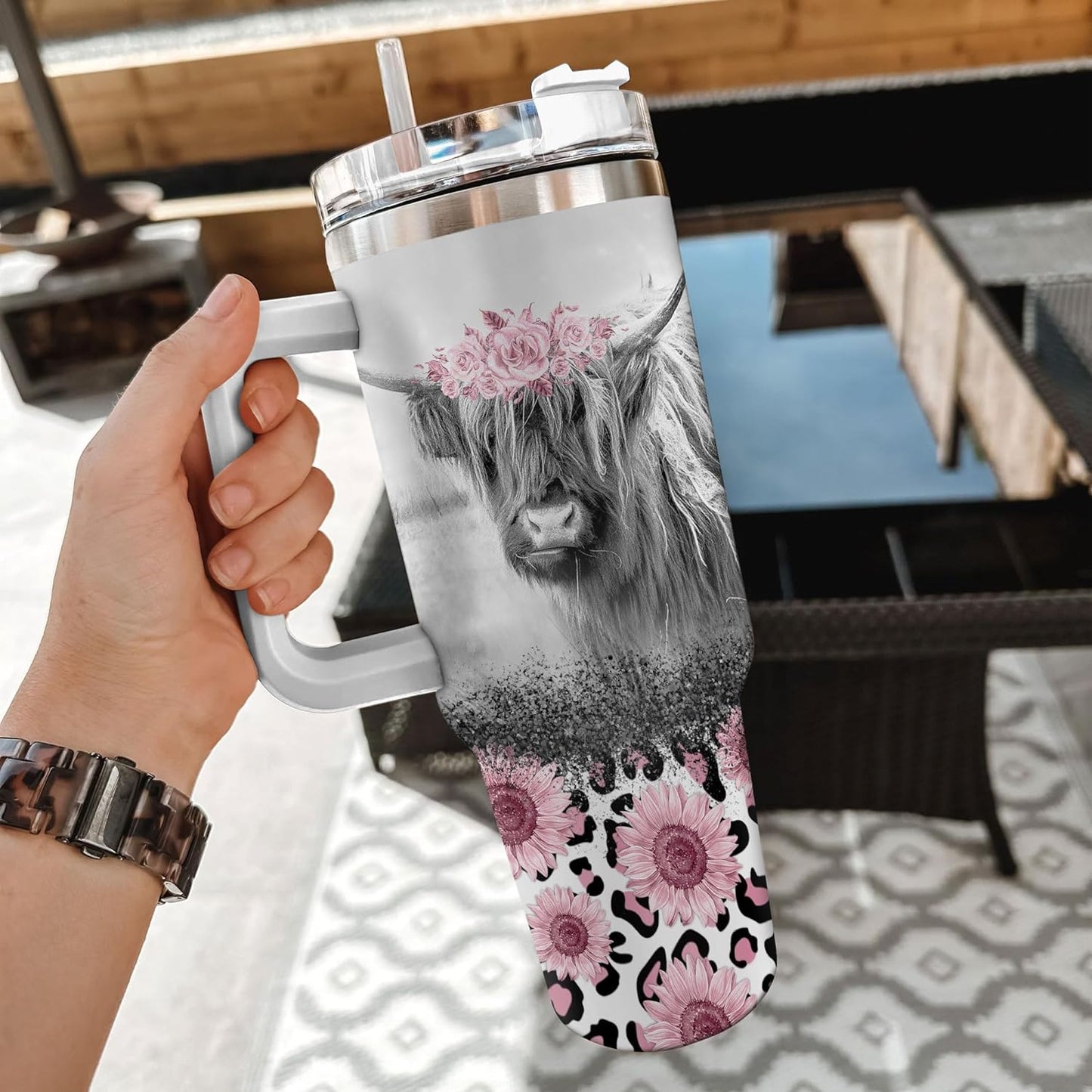 Highland Cow Floral Tumbler 40oz with Handle & Straw – Personalized Stainless Steel Travel Cup with Lid – Cute Farm Animal Gift for Women